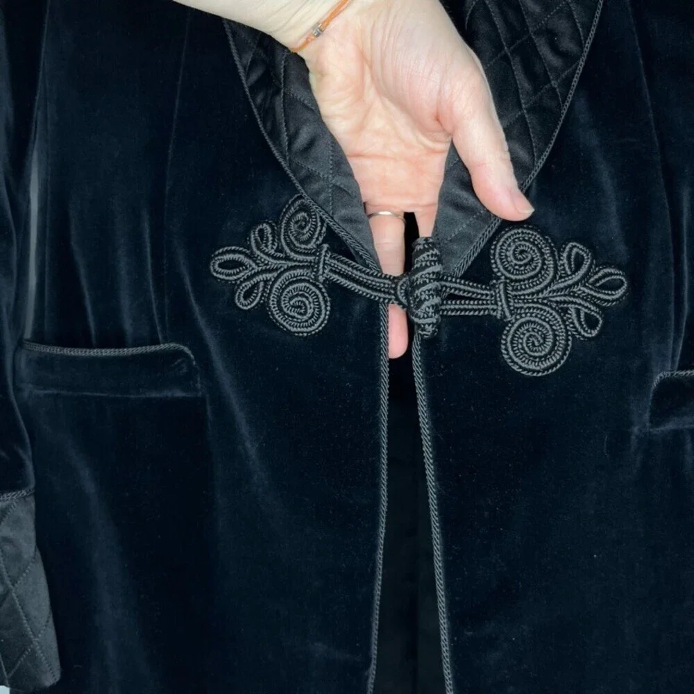 Tom Ford x Gucci Mens Smoking Jacket 46R IT - 36R US Black Velvet Quilted Satin